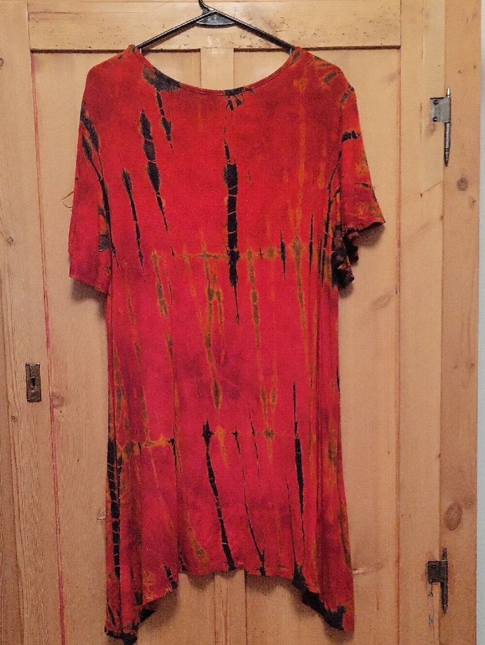 Women's Tie-Dye Red Short-Sleeve 3X Tunic Top - Picture 2 of 3